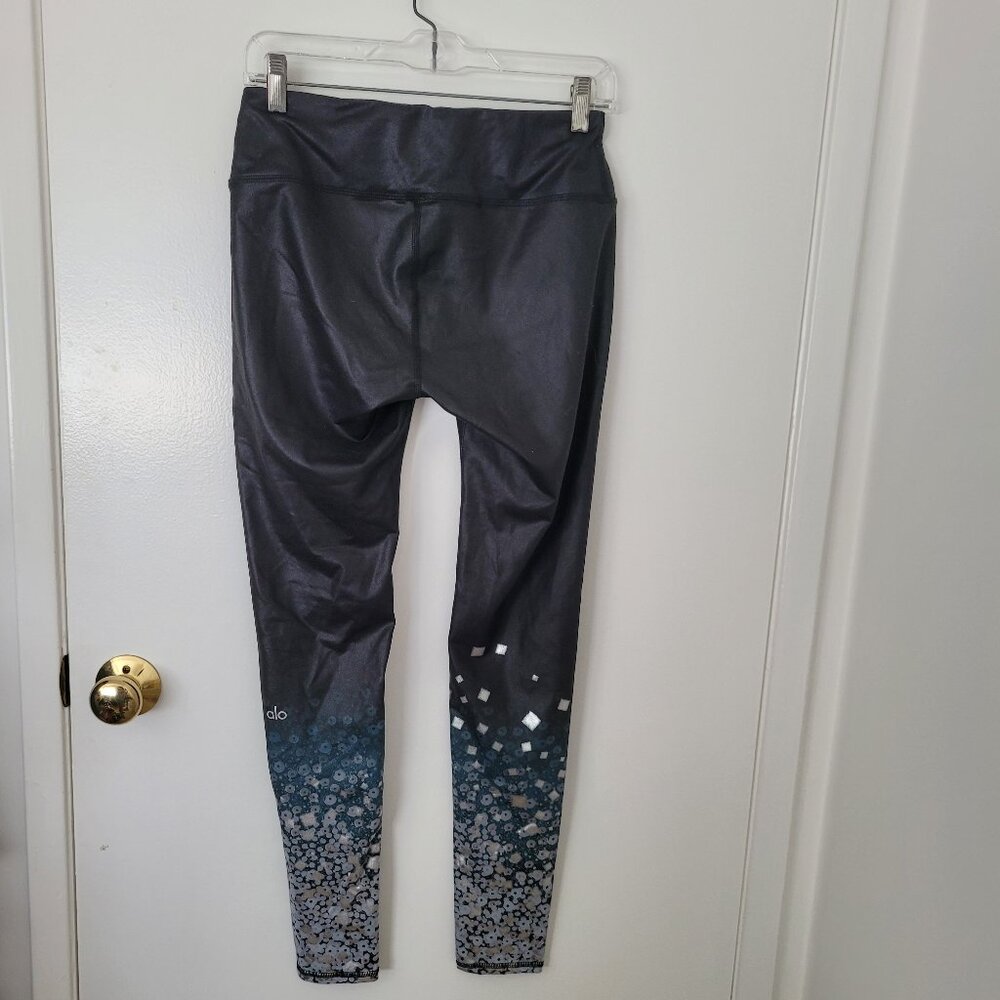 Alo Airbrush Legging size Medium - Picture 3 of 5